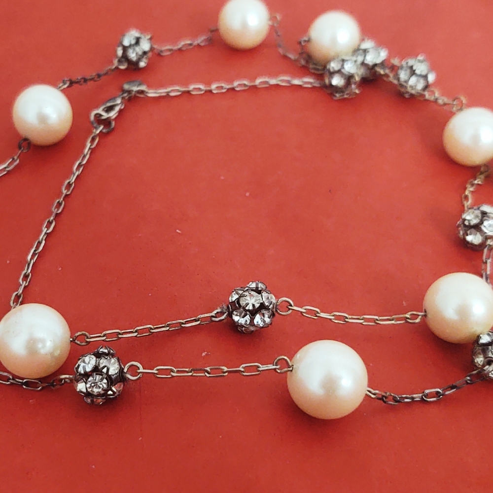 Vintage Rhinestone & Pearl Necklace - Picture 5 of 5